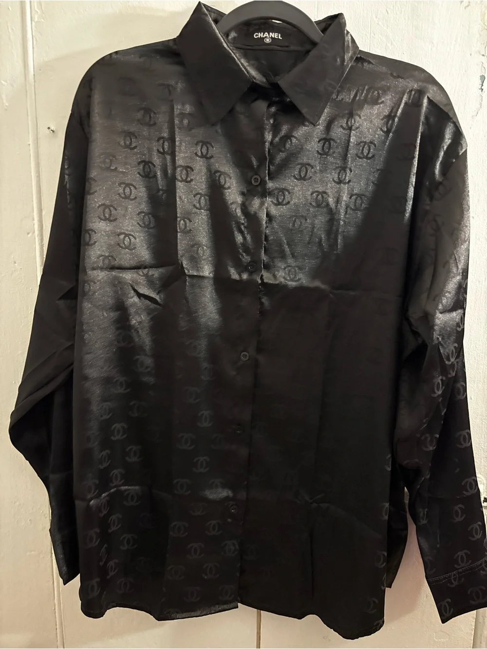 The boutique Shop versatile styling lightweight